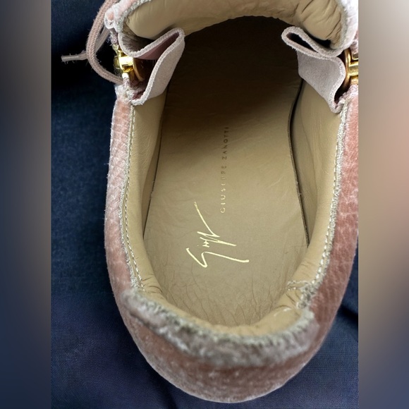 Brand New GIUSEPPE ZANOTTI of Gail velvet Low-top sneakers. Size 6 - Picture 5 of 8